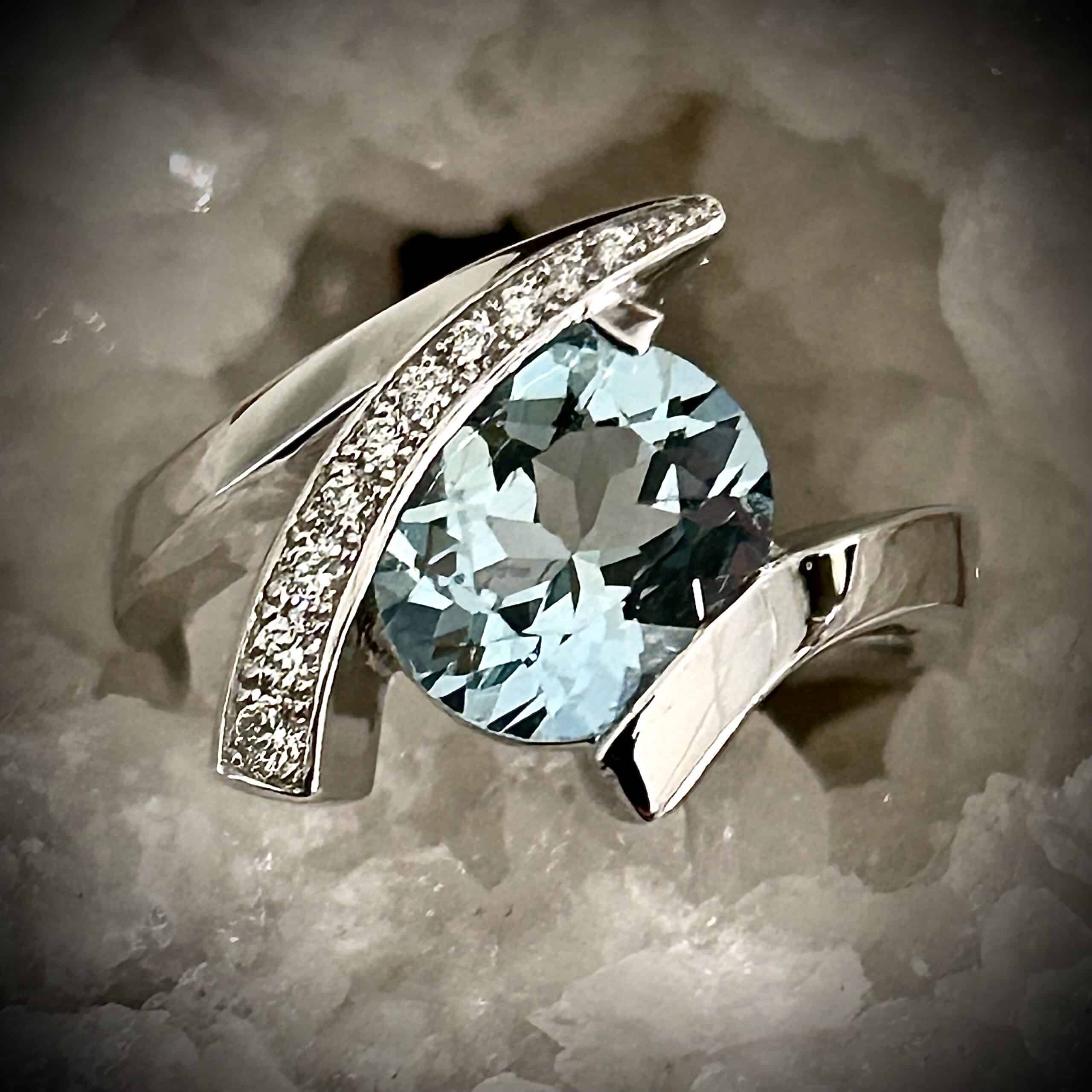 Top View (Flipped) 1.96 Carat Oval Aquamarine Diamond Ring In 14K White Gold