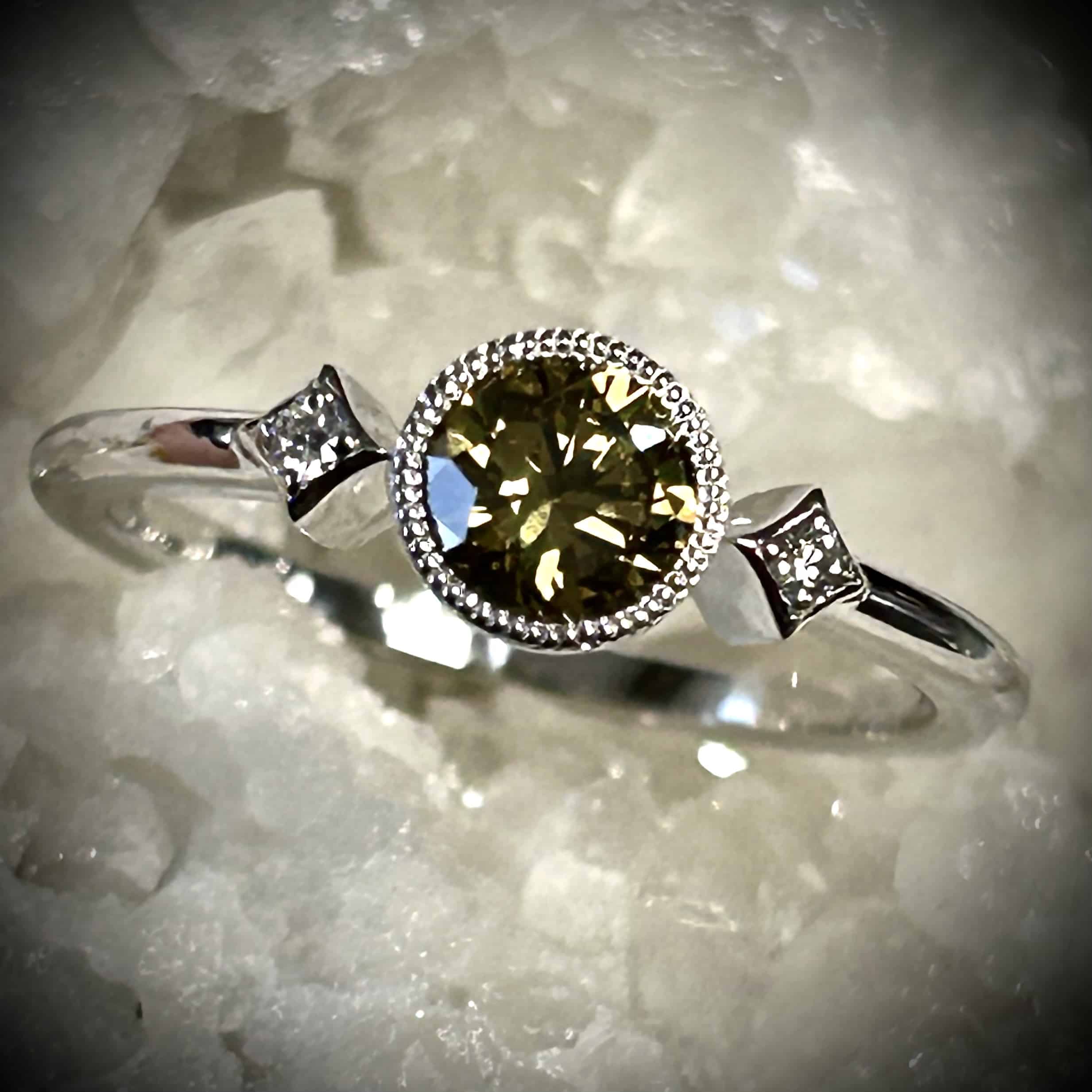 Color Changing Diamond Green, Brown &Amp; Yellow