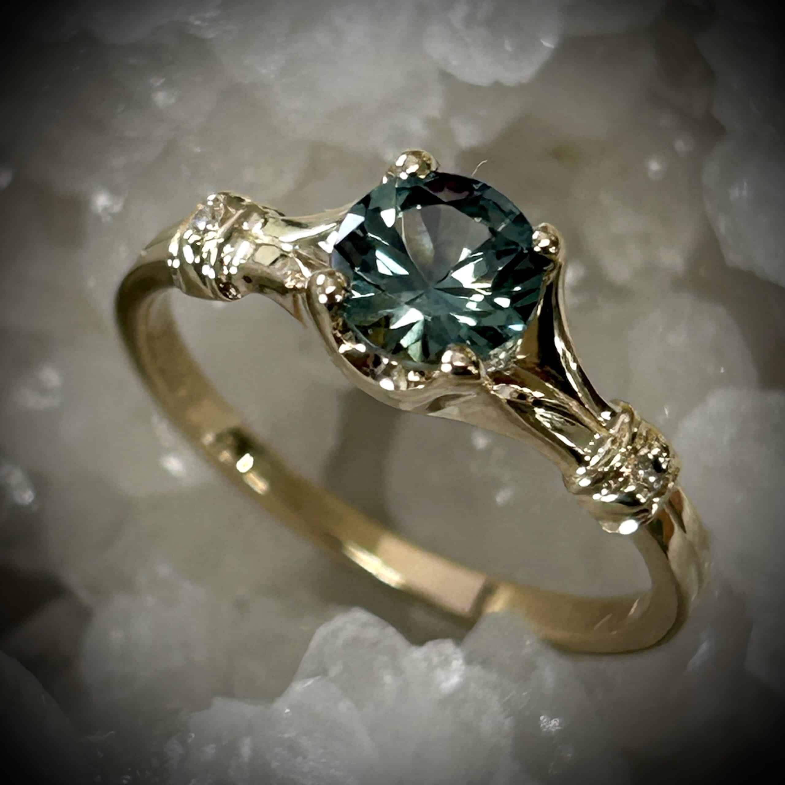 Rare Montana Sapphire Diamond Ring Set Un 14K Yellow Gold