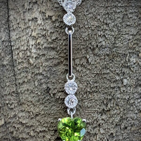 Peridot &Amp; Diamond Necklace 14K White Gold