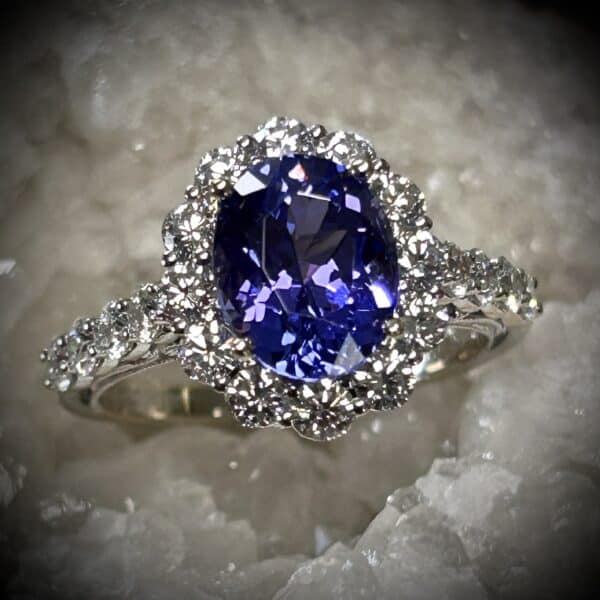 Stunning 2.59 Carats Tanzanite And 1.14 Carats Diamonds In 18K White Gold. Rarest Gemstone Tanzanite Diamond Ring.