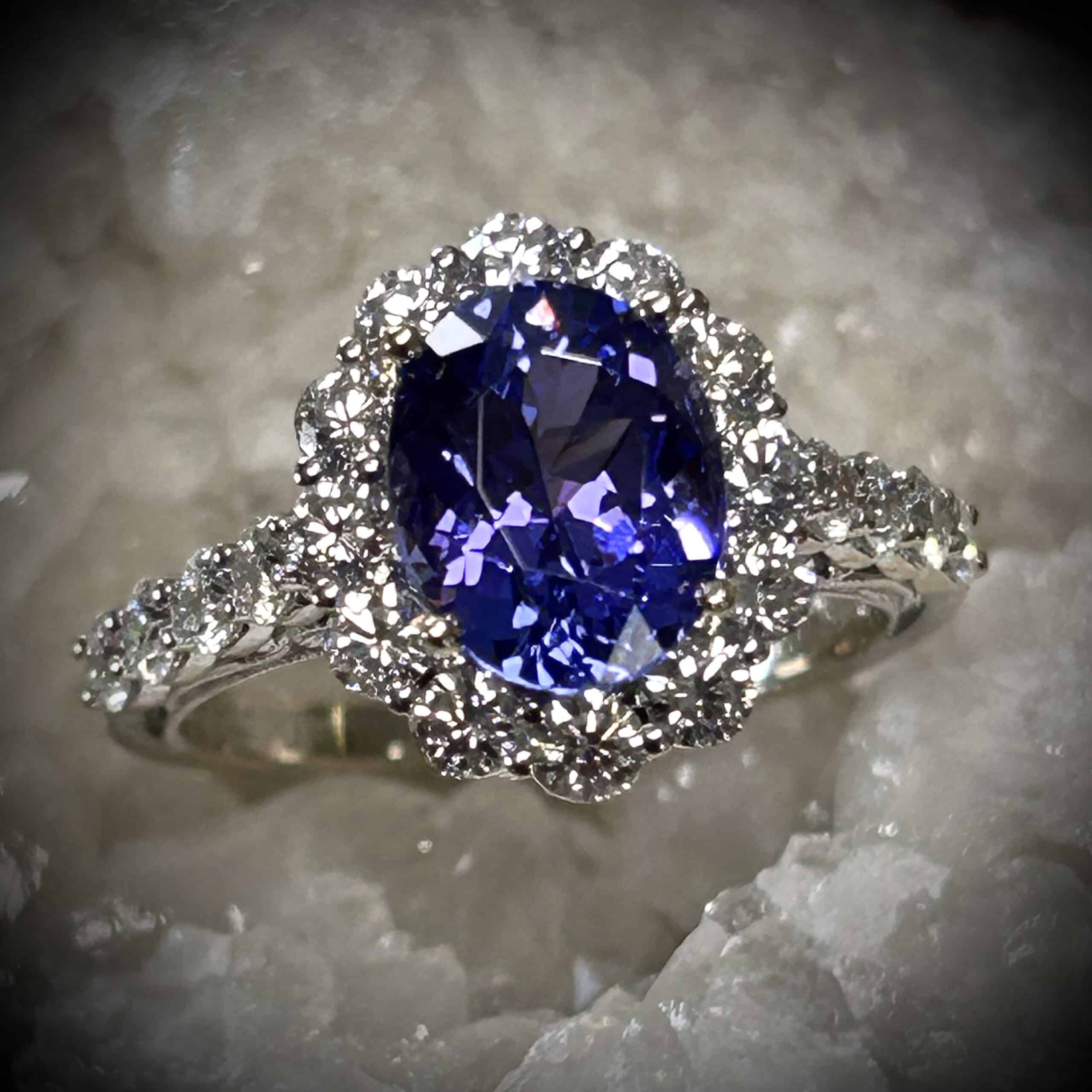 Stunning 2.59 Carats Tanzanite And 1.14 Carats Diamonds In 18K White Gold. Rarest Gemstone Tanzanite Diamond Ring.